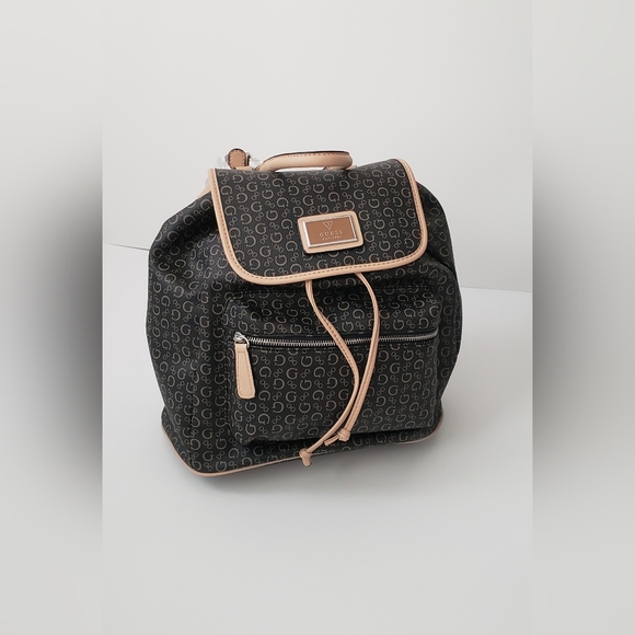 GUESS Backpack - Picture 1 of 7